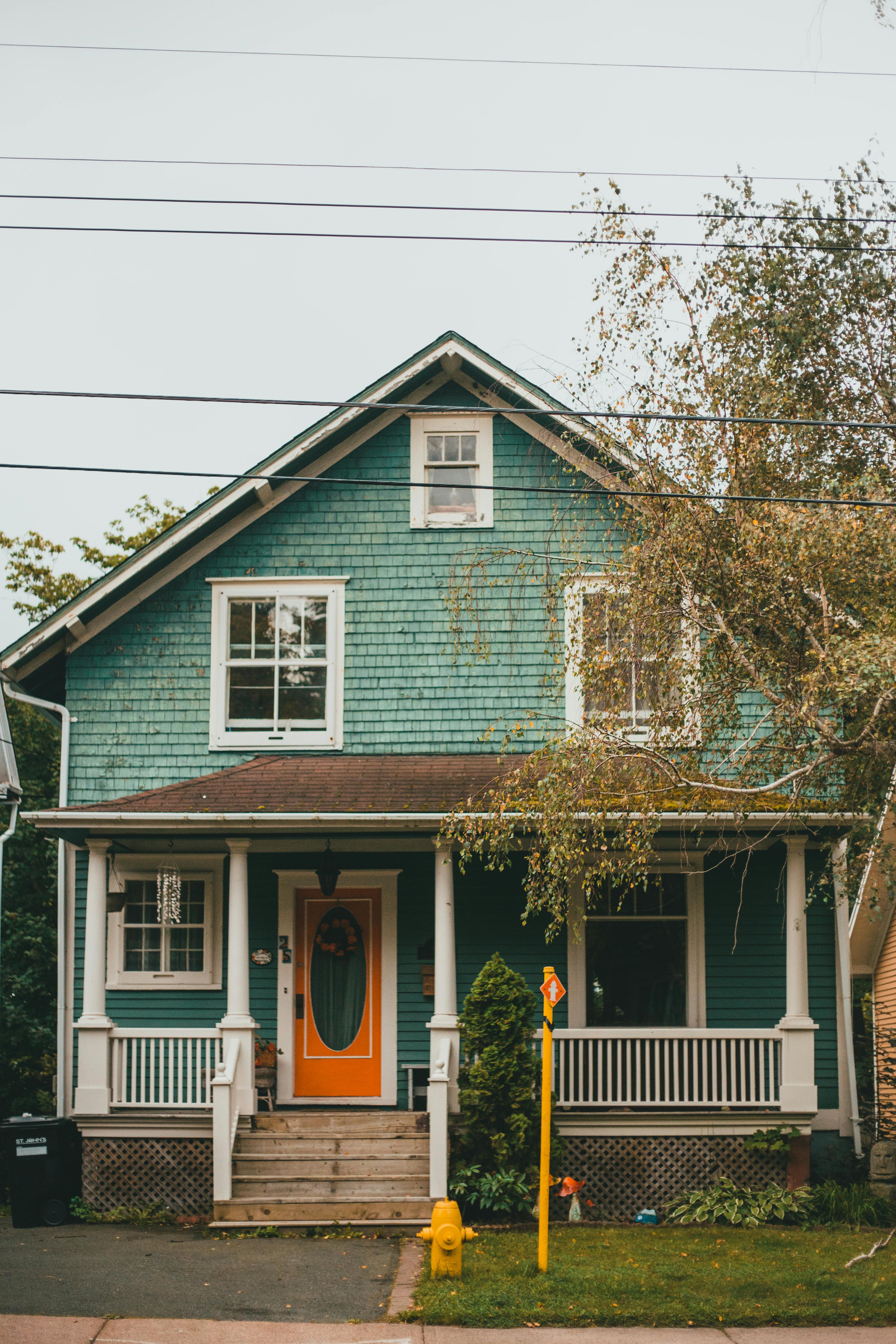 Photo by Erik Mclean: https://www.pexels.com/photo/front-of-the-house-9459182/